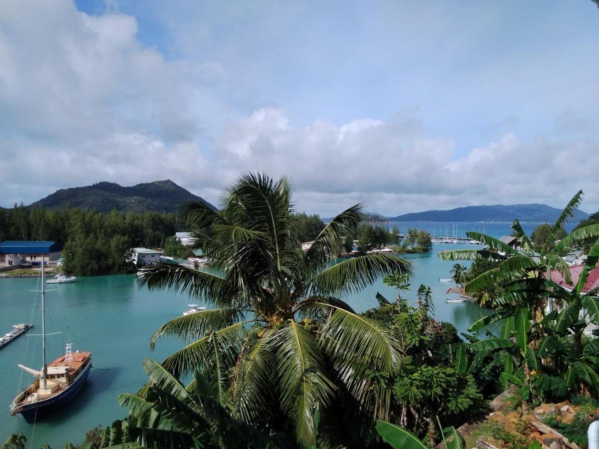 Belle Rose Vue Guest House Baie Sainte Anne Exterior photo